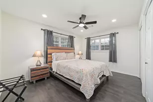 1302 56th St, Galveston, TX 77551 - Photo 23