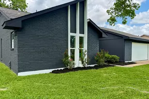 9867 Sageroyal Ln, Houston, TX 77089 - Photo 43