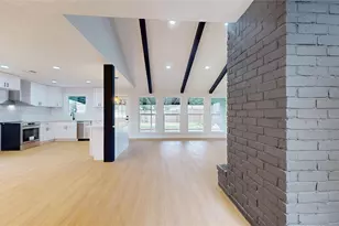 9867 Sageroyal Ln, Houston, TX 77089 - Photo 15