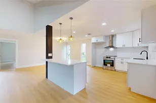 9867 Sageroyal Ln, Houston, TX 77089 - Photo 17