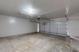 9867 Sageroyal Ln, Houston, TX 77089 - Photo 21