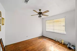 7701 Rhobell St, Houston, TX 77016 - Photo 29