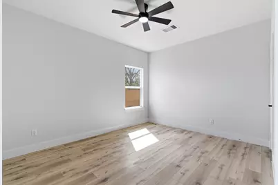 7040 Kinney Street, Houston, TX 77087 - Photo 33