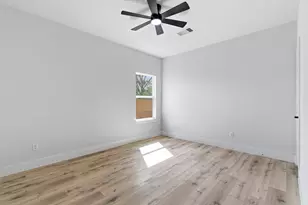 7040 Kinney St, Houston, TX 77087 - Photo 33