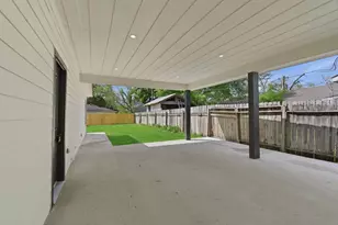 7040 Kinney St, Houston, TX 77087 - Photo 17
