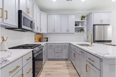 7040 Kinney Street, Houston, TX 77087 - Photo 7