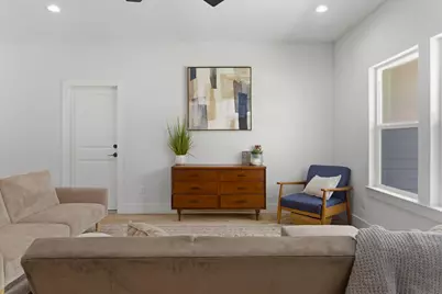 7040 Kinney Street, Houston, TX 77087 - Photo 5