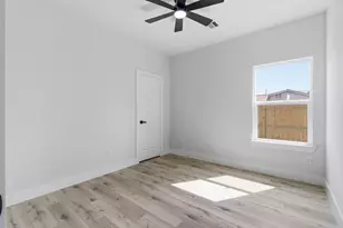 7040 Kinney St, Houston, TX 77087 - Photo 29
