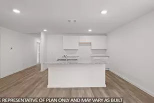 12239 McCrorey Castle Pass, Conroe, TX 77303 - Photo 5