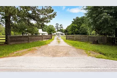 12488 Anderson Road, Willis, TX 77318 - Photo 7