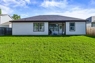 404 Candlelight Ln, Livingston, TX 77351 - Photo 25