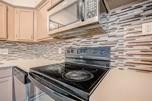 8310 Wild Rose St St, Houston, TX 77083 - Photo 21