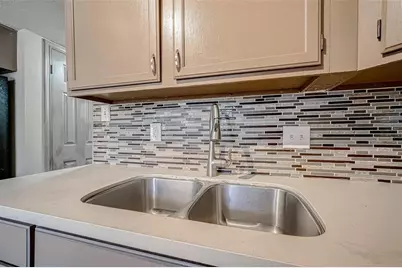 8310 Wild Rose St Street #16C, Houston, TX 77083 - Photo 23