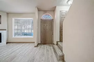 8310 Wild Rose St St, Houston, TX 77083 - Photo 7