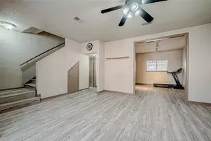 8310 Wild Rose St St, Houston, TX 77083 - Photo 13