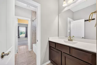 1902 Creekwood Lane, Friendswood, TX 77546 - Photo 35