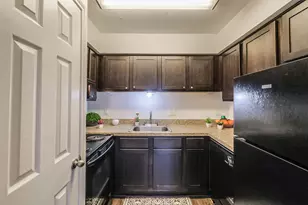 5900 N Braeswood Blvd, Houston, TX 77074 - Photo 9