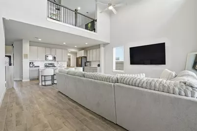 10907 W Fall Fern Circle, Houston, TX 77044 - Photo 11