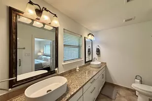 5454 Imogene St, Houston, TX 77096 - Photo 13