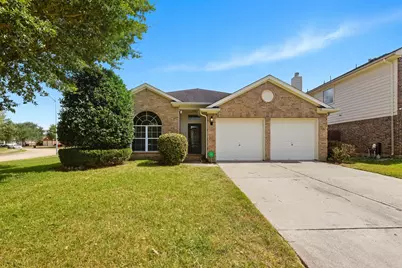 6738 Laguna Trace Street, Richmond, TX 77407 - Photo 3