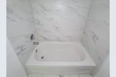 8122 Sterling Shire Street #B, Houston, TX 77078 - Photo 23