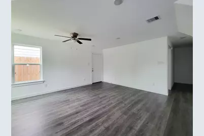 8122 Sterling Shire Street #B, Houston, TX 77078 - Photo 11