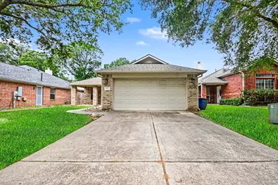 1816 Sherwood Forest Circle, League City, TX 77573 - Photo 3