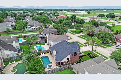 10904 Sycamore Drive N, La Porte, TX 77571 - Photo 37