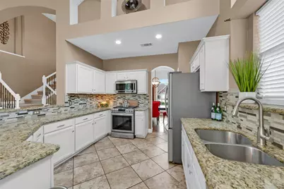 10904 Sycamore Drive N, La Porte, TX 77571 - Photo 5