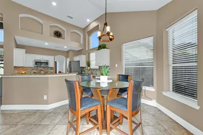 10904 Sycamore Drive N, La Porte, TX 77571 - Photo 9