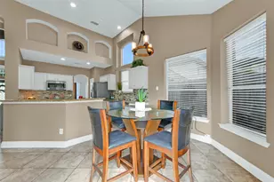10904 Sycamore Dr N, La Porte, TX 77571 - Photo 9