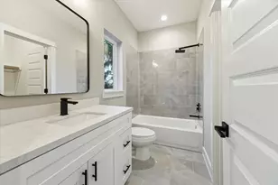 812 Thornton St, Houston, TX 77018 - Photo 39