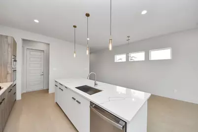 9139 La Pau Lane, Houston, TX 77051 - Photo 11