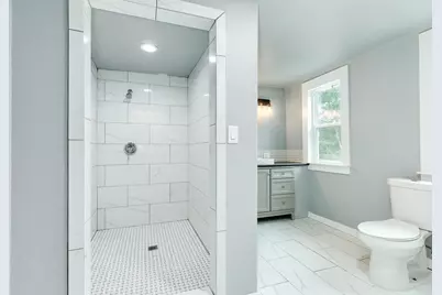 336 N Rockisland Street, Angleton, TX 77515 - Photo 19