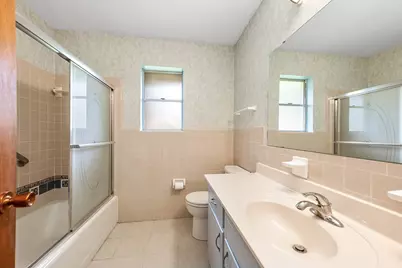 212 E Crestmont Drive, Alvin, TX 77511 - Photo 31