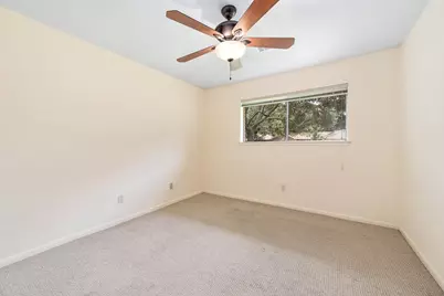 212 E Crestmont Drive, Alvin, TX 77511 - Photo 29