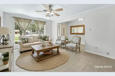 212 E Crestmont Drive, Alvin, TX 77511 - Photo 13