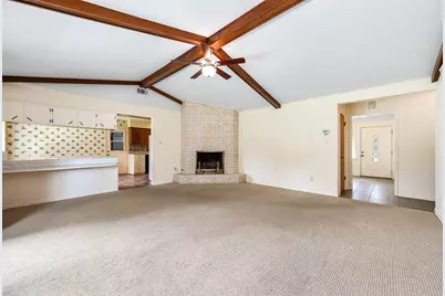 212 E Crestmont Drive, Alvin, TX 77511 - Photo 19