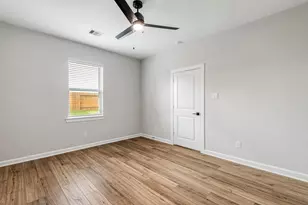 15781 Bayberry Trce Dr, Conroe, TX 77303 - Photo 9
