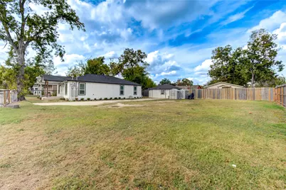 4049 Lucille Street #B, Houston, TX 77026 - Photo 7