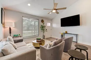 4049 Lucille St, Houston, TX 77026 - Photo 15