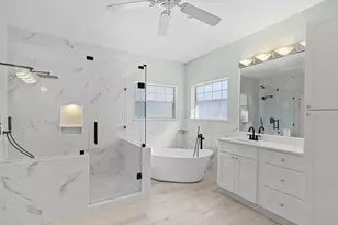 1306 Spring Branch Dr, Cove, TX 77523 - Photo 23