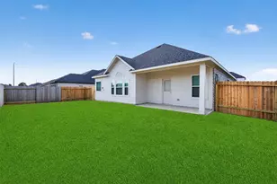 2123 Spring Hollow Dr, Baytown, TX 77521 - Photo 27