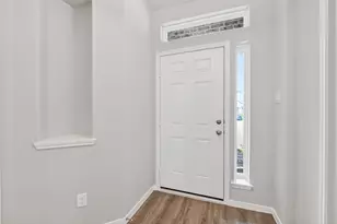 2123 Spring Hollow Dr, Baytown, TX 77521 - Photo 5