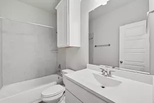 2123 Spring Hollow Dr, Baytown, TX 77521 - Photo 19