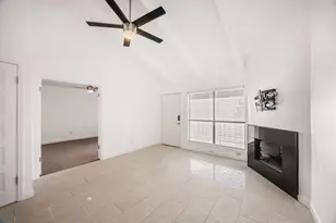 5711 Sugar Hill Dr, Houston, TX 77057 - Photo 5