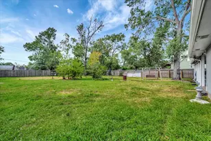 2610 Loganberry Cir, Seabrook, TX 77586 - Photo 31