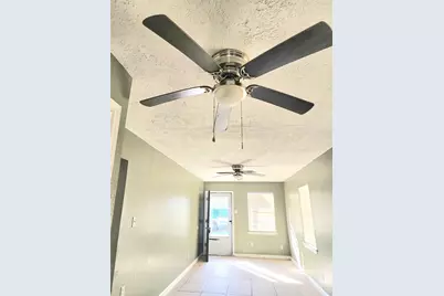 3115 Christie Street, Houston, TX 77026 - Photo 9