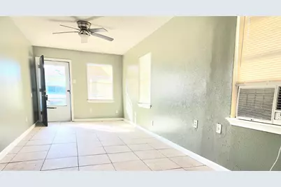 3115 Christie Street, Houston, TX 77026 - Photo 3