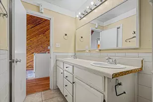 319 Oakland St, Baytown, TX 77520 - Photo 29